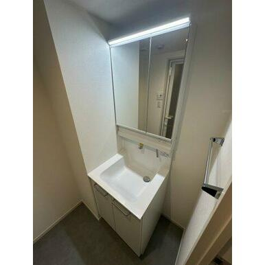 神戸市中央区中山手通７丁目の賃貸マンションの洗面所