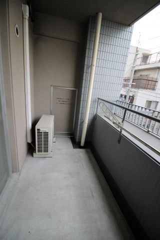 神戸市中央区相生町５丁目の賃貸マンションのバルコニー