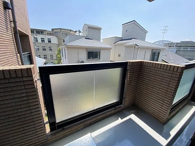 ロイヤルスパークル六甲２のバルコニー