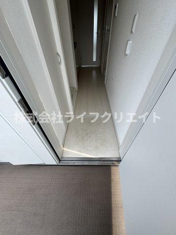 リブリ・豊田の玄関