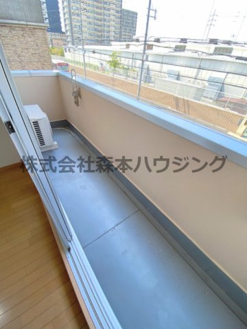 【バルコニー】 | 　ネクスプロス大和田 | 開放的で明るい空間を演出してくれるバルコニーです