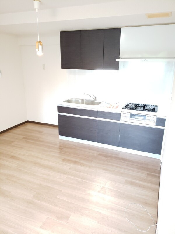 調布市西つつじケ丘２丁目の賃貸マンションの居間・リビング