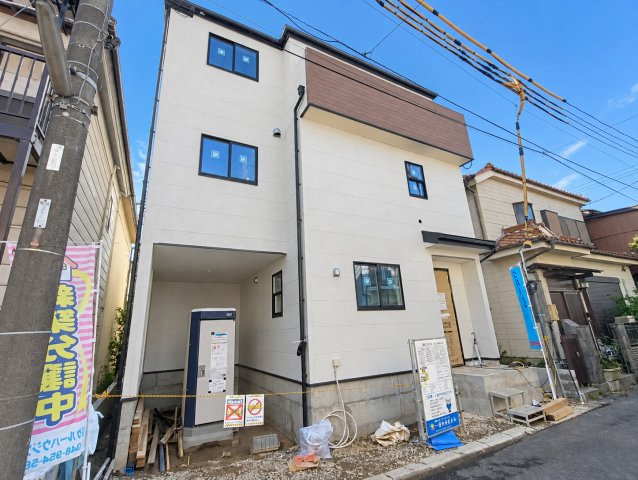 三郷市　鷹野3丁目　新築戸建　全1棟