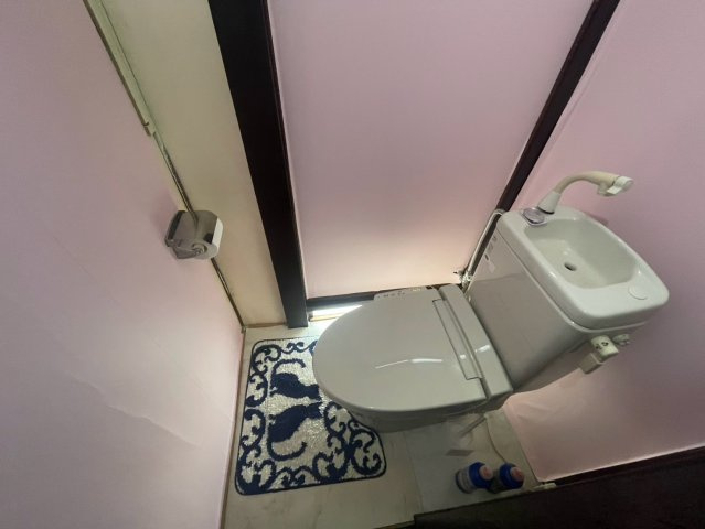 小美玉市堅倉　中古戸建のトイレ