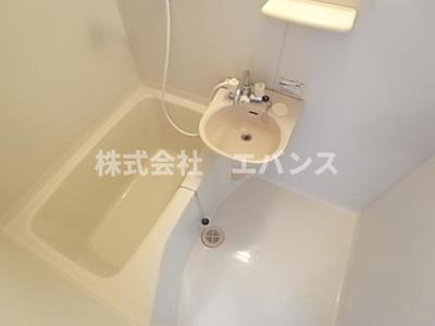 【浴室】 | ライトピア村田 | 日々の疲れを癒すお風呂付です