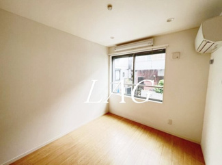 【居間・リビング】 | クレストールNB | 洋室のお部屋です。