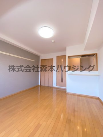 【洋室】 | 　ネクスプロス大和田 | 落ち着いた色調の洋室です