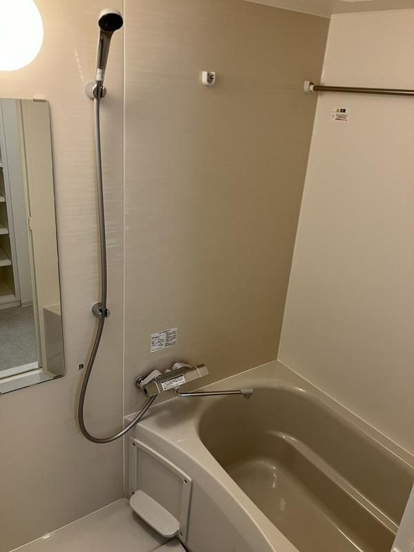 ＲＥＬＵＸＩＡ三軒茶屋の浴室