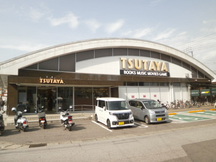 カーサ・フォレスタ万々の周辺|ＴＵＴＡＹＡ万々店