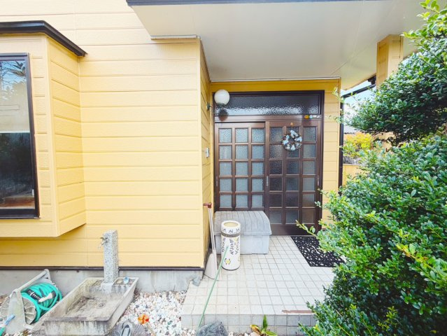 日光市猪倉中古住宅♪の玄関