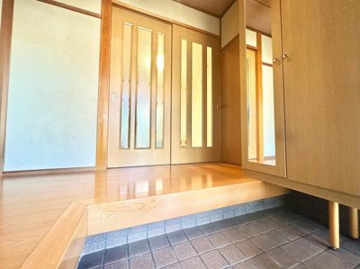 【玄関】 | 山科区勧修寺泉玉町　中古戸建