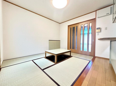 【居間・リビング】 | 山科区勧修寺泉玉町　中古戸建