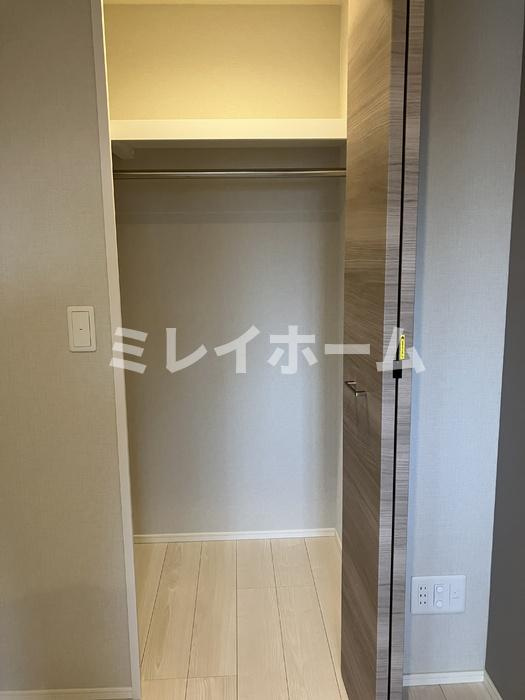 ロイジェントパークス西馬込の収納|同建物内、別のお部屋の参考写真になります。