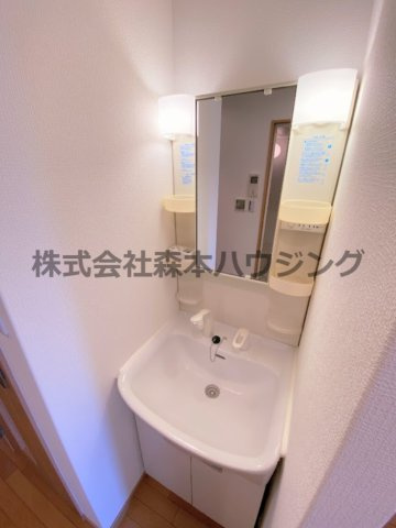 【独立洗面台】 | 　ネクスプロス大和田 | 独立洗面台、朝の身支度には欠かせません