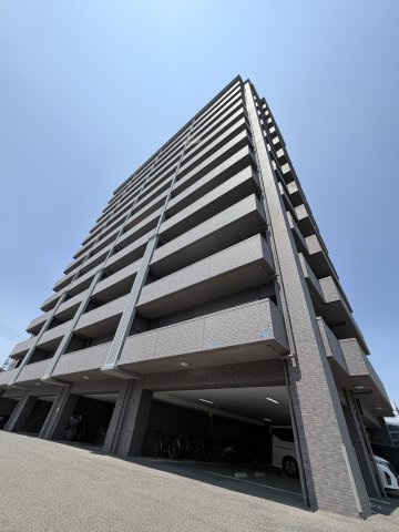 フローレンス矢野東グランドアーク壱番館の外観|JR「矢野駅」徒歩8分！矢野東の平坦地に位置し、自転車での移動も楽です