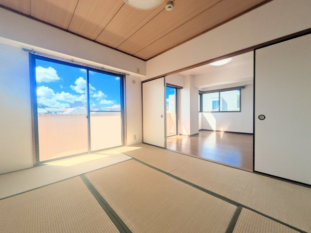 寿屋ビルの内装