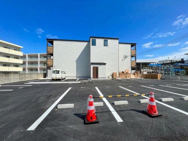 同じ施工会社の物件となります（現在建設中の為、イメージ写真、現状を優先します）