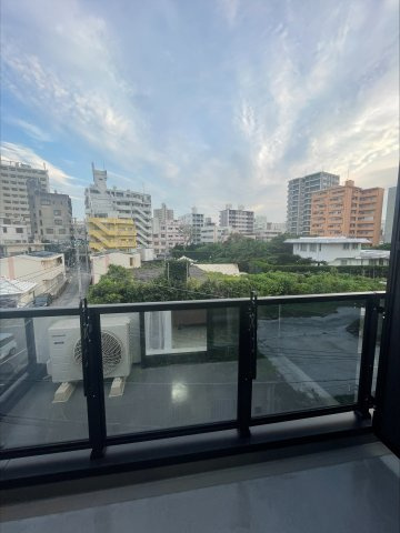 同じ施工会社の物件となります（現在建設中の為、イメージ写真、現状を優先します）