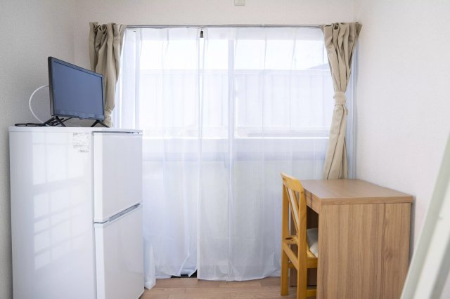AP325 フォーシム三軒茶屋 208の洋室|



