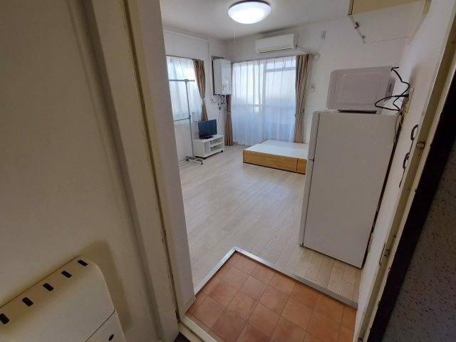 AP32 メゾン・ド・カフェイユ 301（豪徳寺）の玄関|



