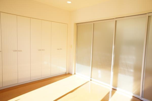 Ｂｒｉｌｌｉａ　ｉｓｔ　三軒茶屋　アイビーテラスの居間・リビング