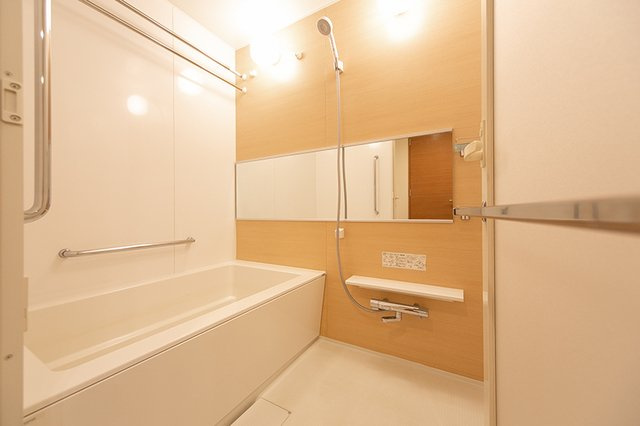 ガーデニエール砧レジデンスの浴室|※写真は同タイプ住戸です。