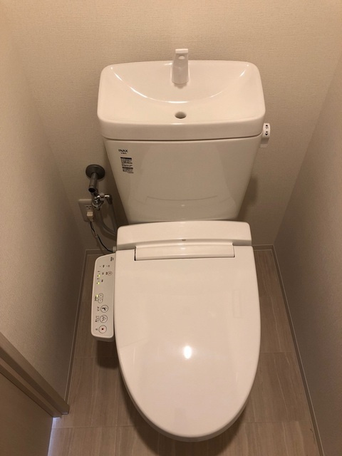 ルーエ今池のトイレ|※写真は同タイプ住戸です。