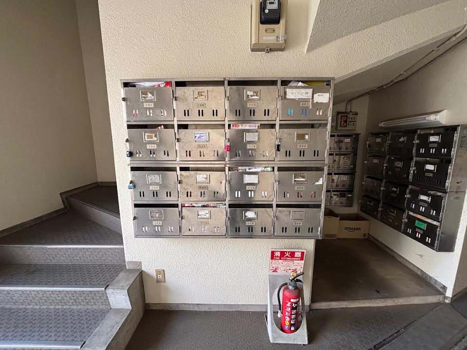 メゾン杉のロビー