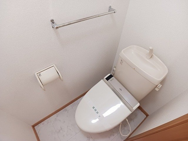 ジャン・アヴニールＤのトイレ|コンパクトで使いやすいトイレです
