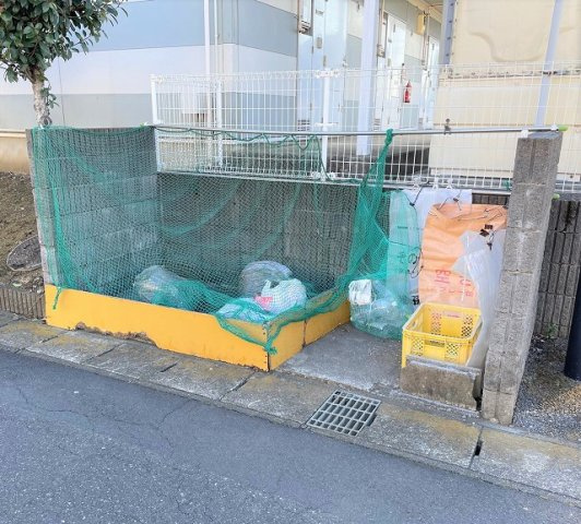 レオパレスエントピアホープのその他|専用ごみ置き場