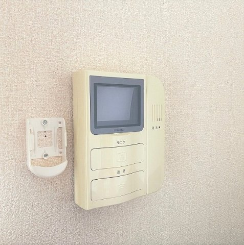 レオパレスベルフローラⅠのその他|モニター付きインターフォン