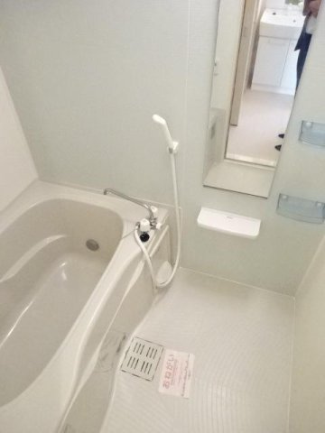 ピサンリの浴室