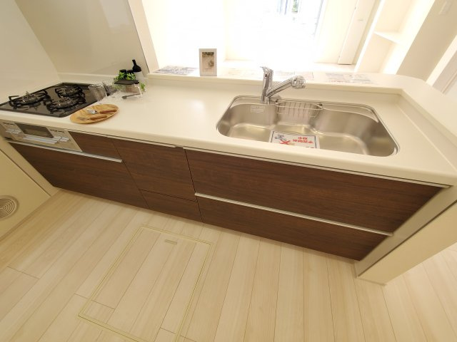 三郷市　新和2丁目　新築戸建　全3棟のキッチン|施工例です
