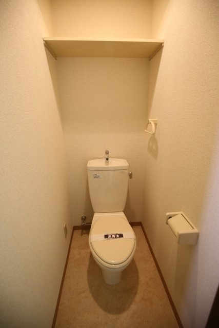 コンフォート日暮里のトイレ