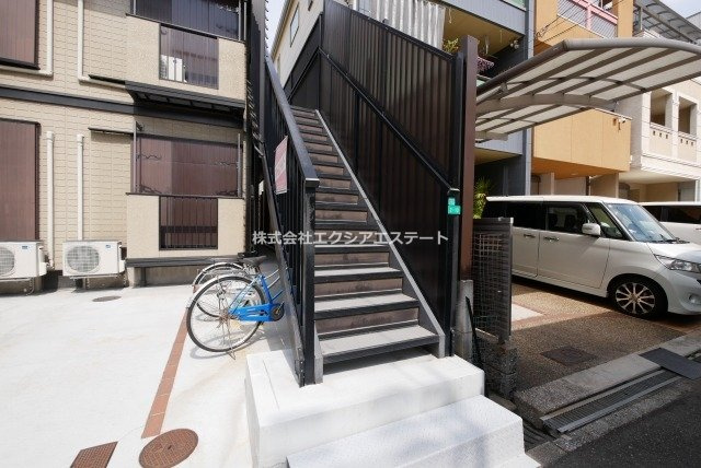 アネックス加賀屋のエントランス