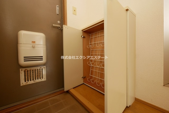 アネックス加賀屋の玄関