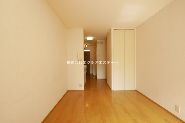 アネックス加賀屋の洋室