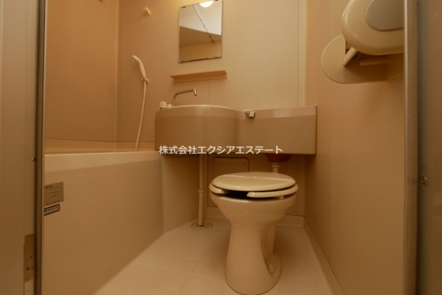 アネックス加賀屋の浴室