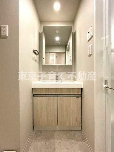 グランカーサ江戸川橋の独立洗面台