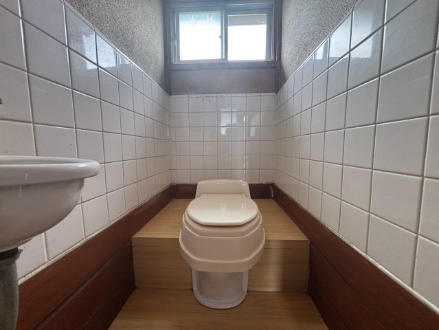 香取市堀之内　中古戸建のトイレ