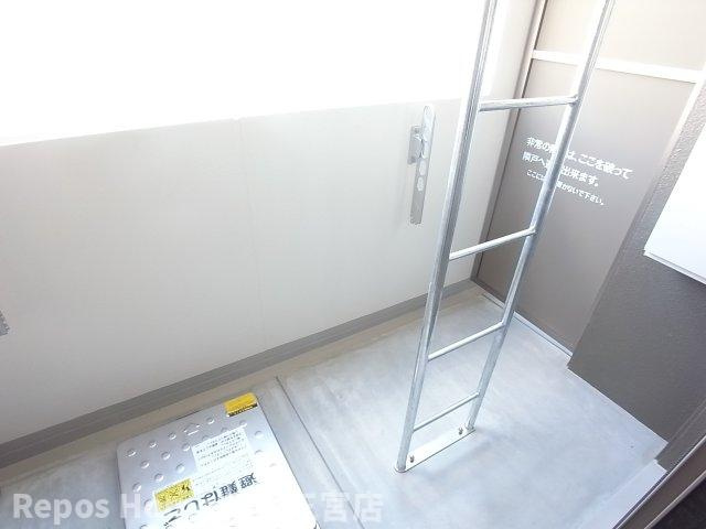 アスヴェル神戸駅前のバルコニー