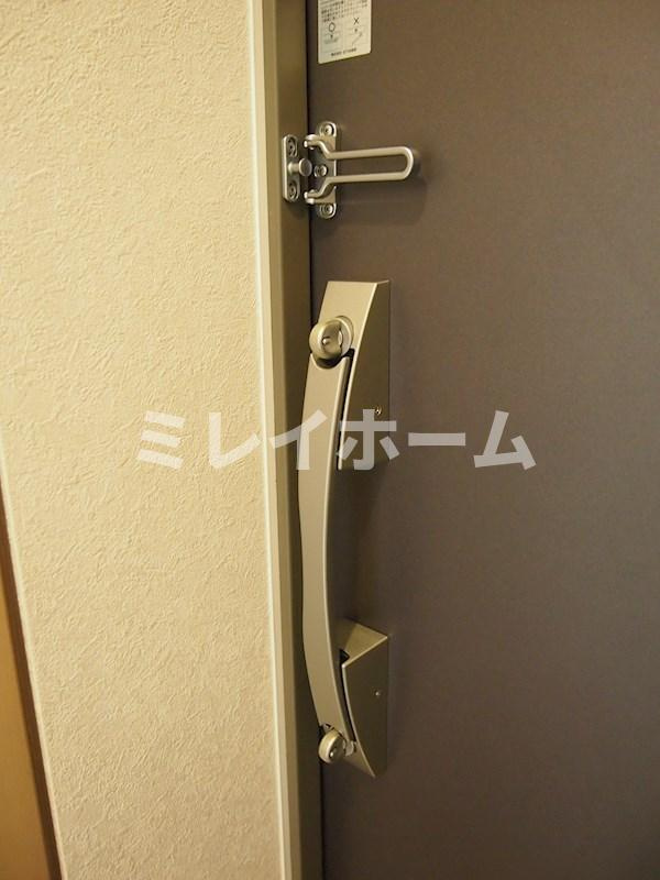 ルーブル大森八番館の玄関