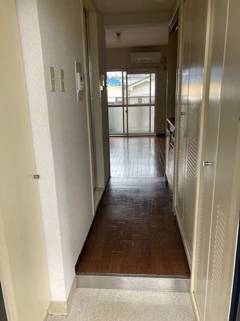 ダイドーメゾン三宮東の玄関