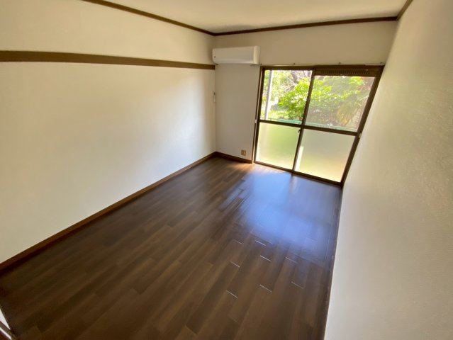 【洋室】 | メゾンカトレア