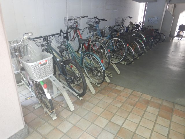 プラハ日本橋人形町サウススクエアの駐輪場