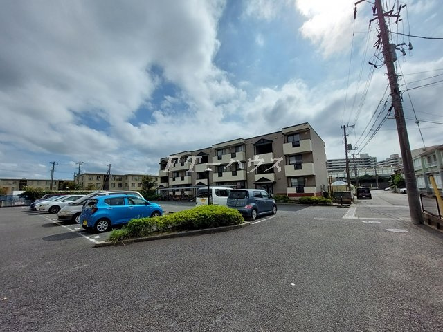ボアクレール Aの駐車場