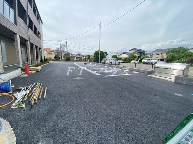 ヒルサイドⅢの駐車場