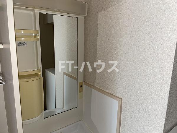 永和第五ビルの内装