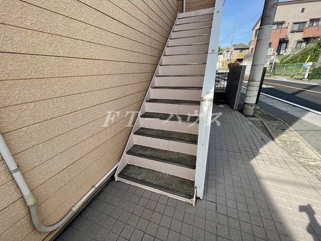 セントヒルズ津田沼のエントランス