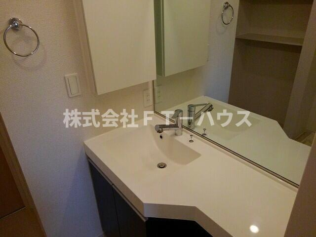 カーサ　ジェントリーの独立洗面台